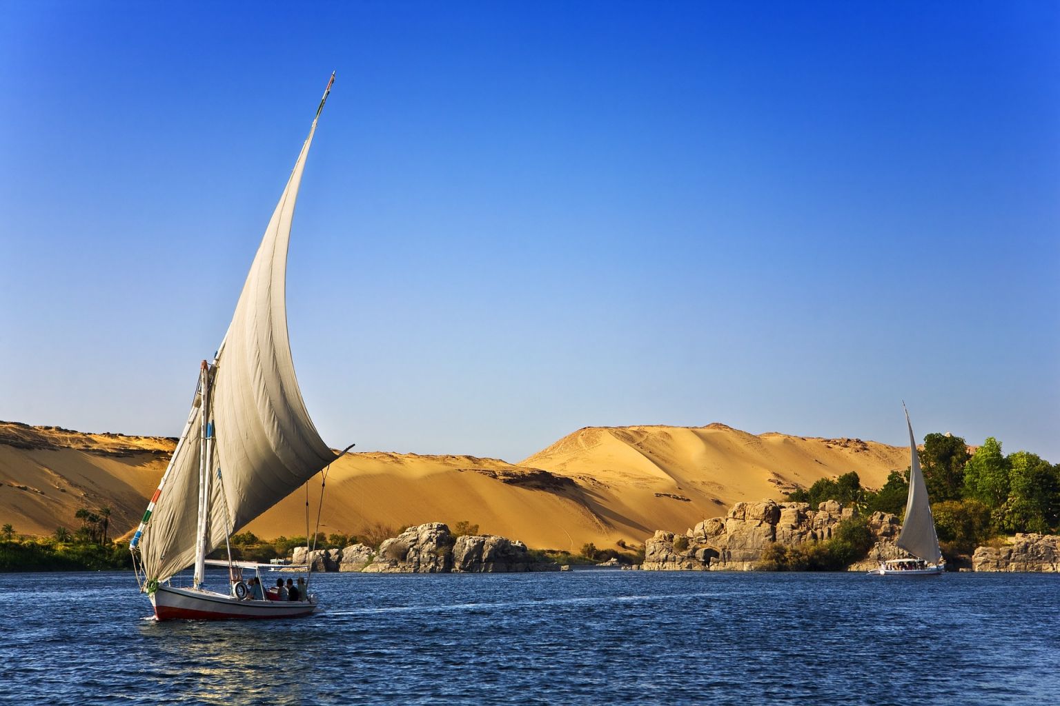 egypt-tour-packages-2637992_1920.jpg