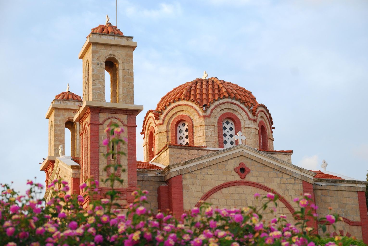 satyress-church-5894267_1920.jpg